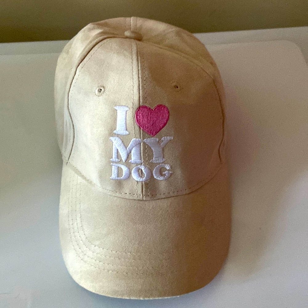 NWOT Beige I love my dog baseball cap